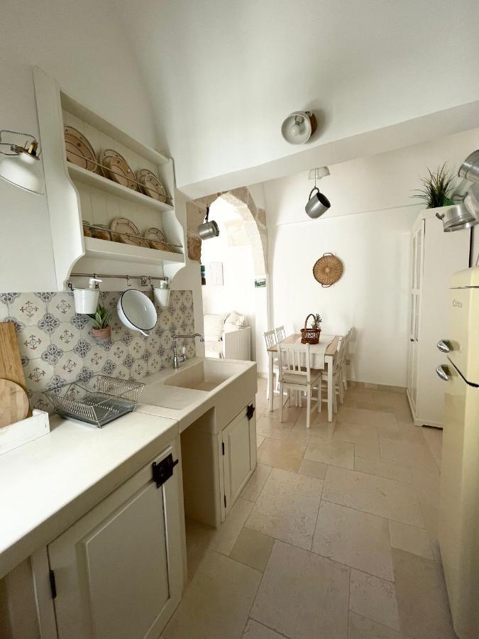 Tetti Bianchi - Deva'S Suite Home ออสตูนี ภายนอก รูปภาพ